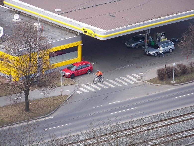 Cyklisté nesesedají