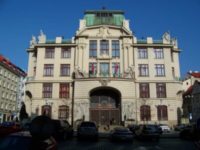 Výběr ze záříjové cyklokomise