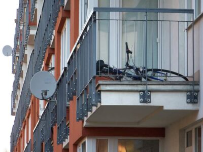 The Ministry is finalizing building regulations; bike storage rooms for apartments will not be mandatory