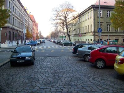 Dopravní zklidňování kvůli hlupákům a&nbsp;chytrákům