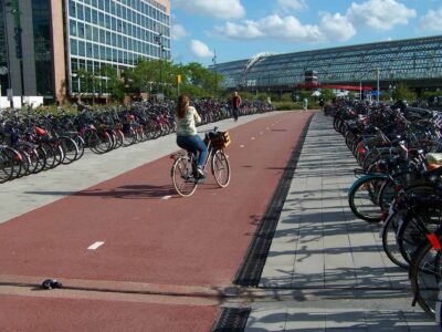Vychytávky na cyklostezkách v Amsterdamu