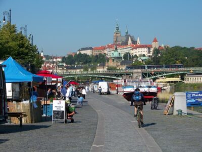 Zákon zachování setrvačnosti