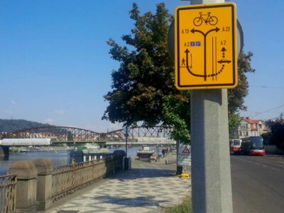 Nové značení trasy A2 na Praze 2