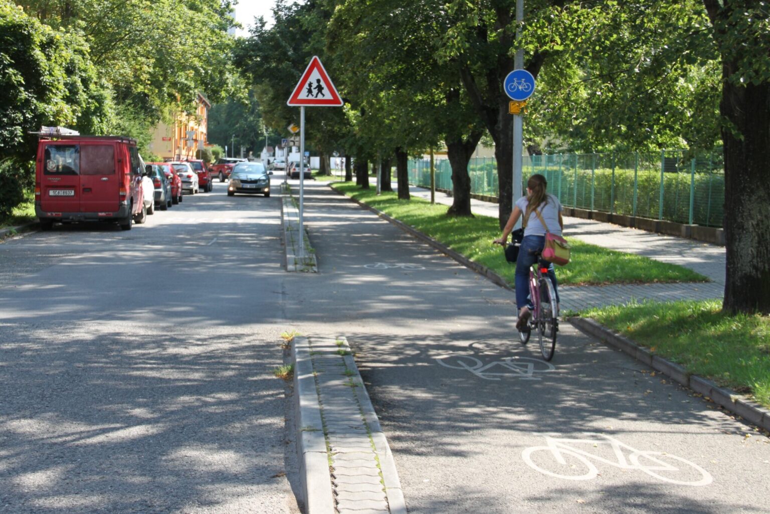 On a designated cycle path in České Budějovice Zdroj: Tomáš Cach