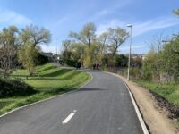 U Libeňského mostu se cyklostezka zužuje Zdroj: Martin Šnobr