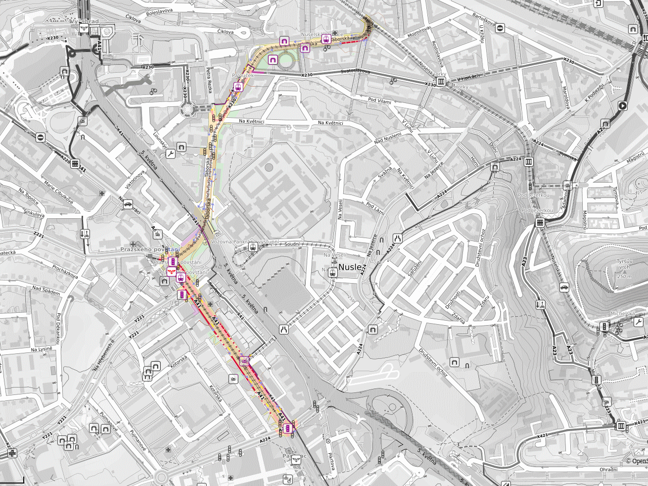 Rekonstruované ulice Táborská a Na Pankráci v rozsahu, kterému se věnuje tento článek. Jsou zde doplněná i všechna cykloopatření, čítající cyklopruhy, které jsou v mapě červeně. Na zbytku ulice není nic. Zdroj: Mapa Městem na kole