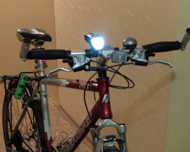 Světla na kolech ve „flotile“ městského cyklisty