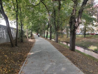 Malé vylepšení cyklotrasy A26 v pražských Vysočanech