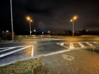 Drobné změny k lepšímu: sjezd z dálnice D1 směr východní chodník mostu přes D1 (Chilská) člověk přejde bezpečněji. Dříve se muselo přebíhat přes dva pruhy Zdroj: Martin Šnobr