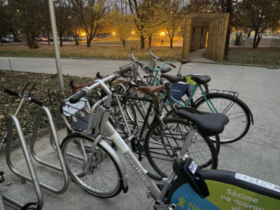 Bikesharing bude součástí Lítačky natrvalo. Za čtvrt roku proběhlo 72 tisíc výpůjček