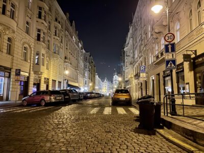 Vězeňská: nová cykloobousměrka v Praze 1