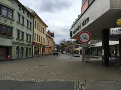 Na kole ve městě (3): Pravidla silničního provozu a dopravní značky