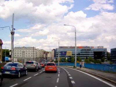 Ostrava na Frýdlantských mostech značí cyklopruhy