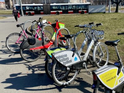 Bikesharing pro pražskou MHD budou nadále provozovat Rekola a Nextbike