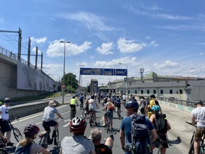 Obrazem: Prahou projela Světová cyklojízda