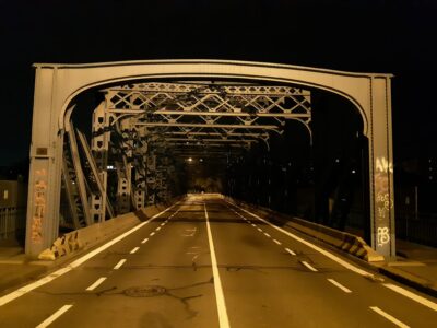 Praha 10 vyznačila nový ochranný cyklopruh v Moskevské ulici