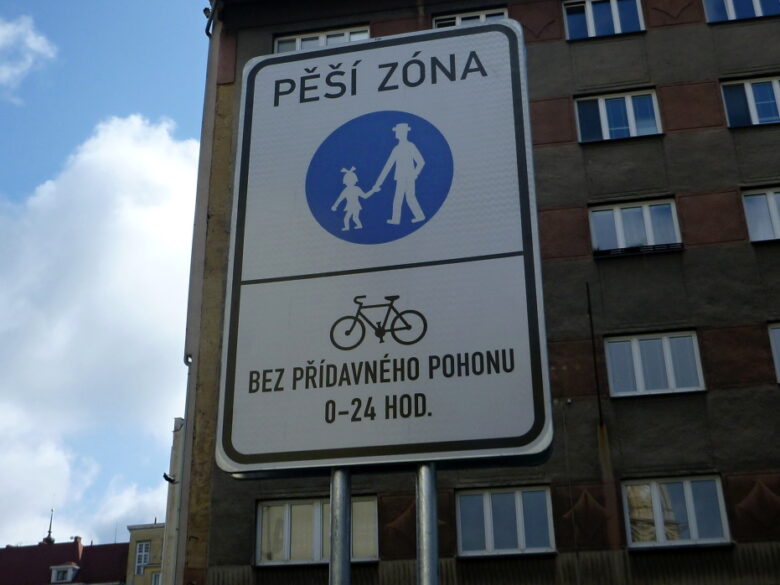 Do centra Ostravy mají nově zakázán vjezd elektrokola a elektrokoloběžky
