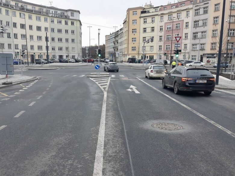 Praha 3: Obnova Basilejského náměstí přinesla cyklopruhy v Malešické