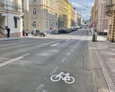 Praha 5: nový cyklopruh v ulici Svornosti