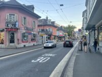 Zóna 30 na jednom z hlavních průtahů skrz širší centrum, paralelní cyklostezka tu nevede.