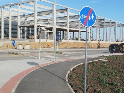 The logistics complex in Jinočany plans for cycling transport