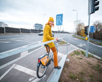 Prague has the first bike footrest in front of the traffic lights