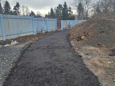 Prague-Kbely: A minor intervention brought a practical pedestrian and cyclist connection