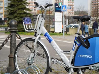 V Mostě je velký zájem o sdílená kola, za první dva týdny bylo 4000 výpůjček