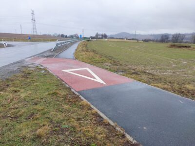The bypass of Havlíčkův Brod has interrupted the planned cycle path to Herlify