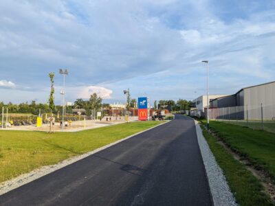 Přeložka stezky kolem areálu Vltava v Českých Budějovicích je po roce hotová