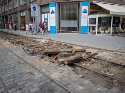 Prague is repairing Vodičkova Street. Will it remain a tank track for bikes?