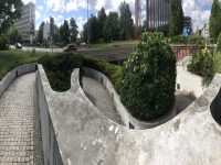 Větu „To nejde“ ve Vratislavi neznají, jak dokládá i tahle rampa vedoucí do/z podchodu Zdroj: Petr Štádler