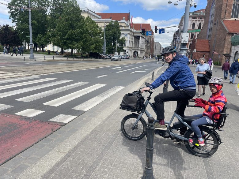 Vratislav na kole (a s dětmi)