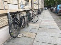 Kolo jako všednodenní nástroj zůstává často i přes noc na ulici Zdroj: Petr Štádler