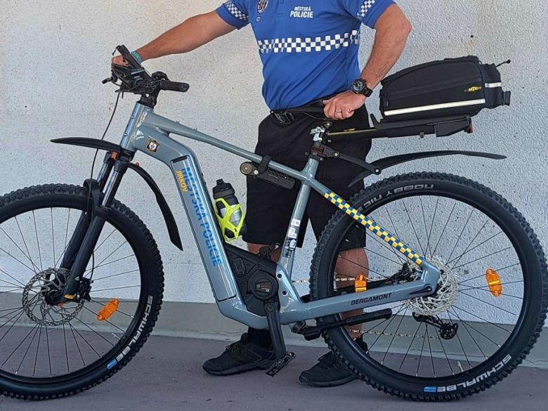 Městská policie v Jirkově nasazuje do služby elektrokola