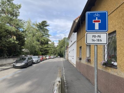První nová značka slepé ulice se již objevila v terénu