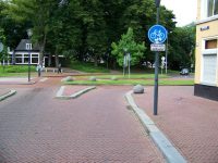 Centrum téměř bez aut tvořilo část cyklistické sítě, kde nebyly cyklostezky potřeba. V silnějším provozu už potřeba jsou. Zdroj: Václav Kříž