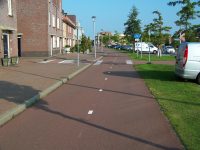 Udělali jsme si v předměstí Westpolder tohle malé kolečko.  Pohled ulicí Stationssingel zpět na východ. Zdroj: Václav Kříž