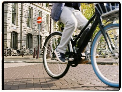 Cyklopruhy jsou zlo aneb Vyvracíme 12 oblíbených mýtů o městské cyklistice