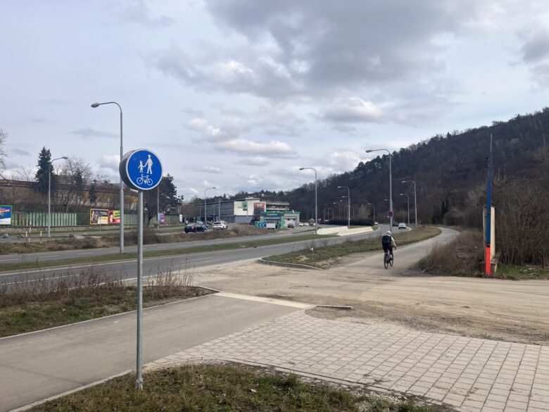 Brno dostaví chybějící úsek stezky u Bauerovy