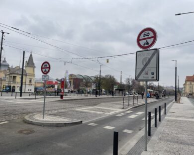 Změny v Praze 7: ulice U Výstaviště s novou pěší zónou, cyklo pod estakádou i nádraží