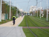 Blížíme se k přestupnímu uzlu, vlaku, tramvaje, autobusů Gare de Gennevilliers. Zdroj: Václav Kříž