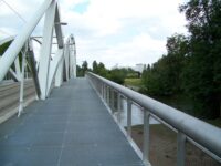 Vracíme se zpět směrem k promenádě vedoucí k Service psychothérapique pour enfants et adolescents. Zdroj: Václav Kříž