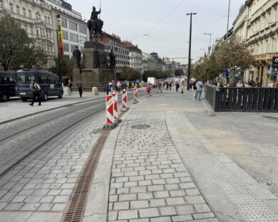 Galerie: Neviditelný cyklokoridor na Václaváku: jak to zatím vypadá?